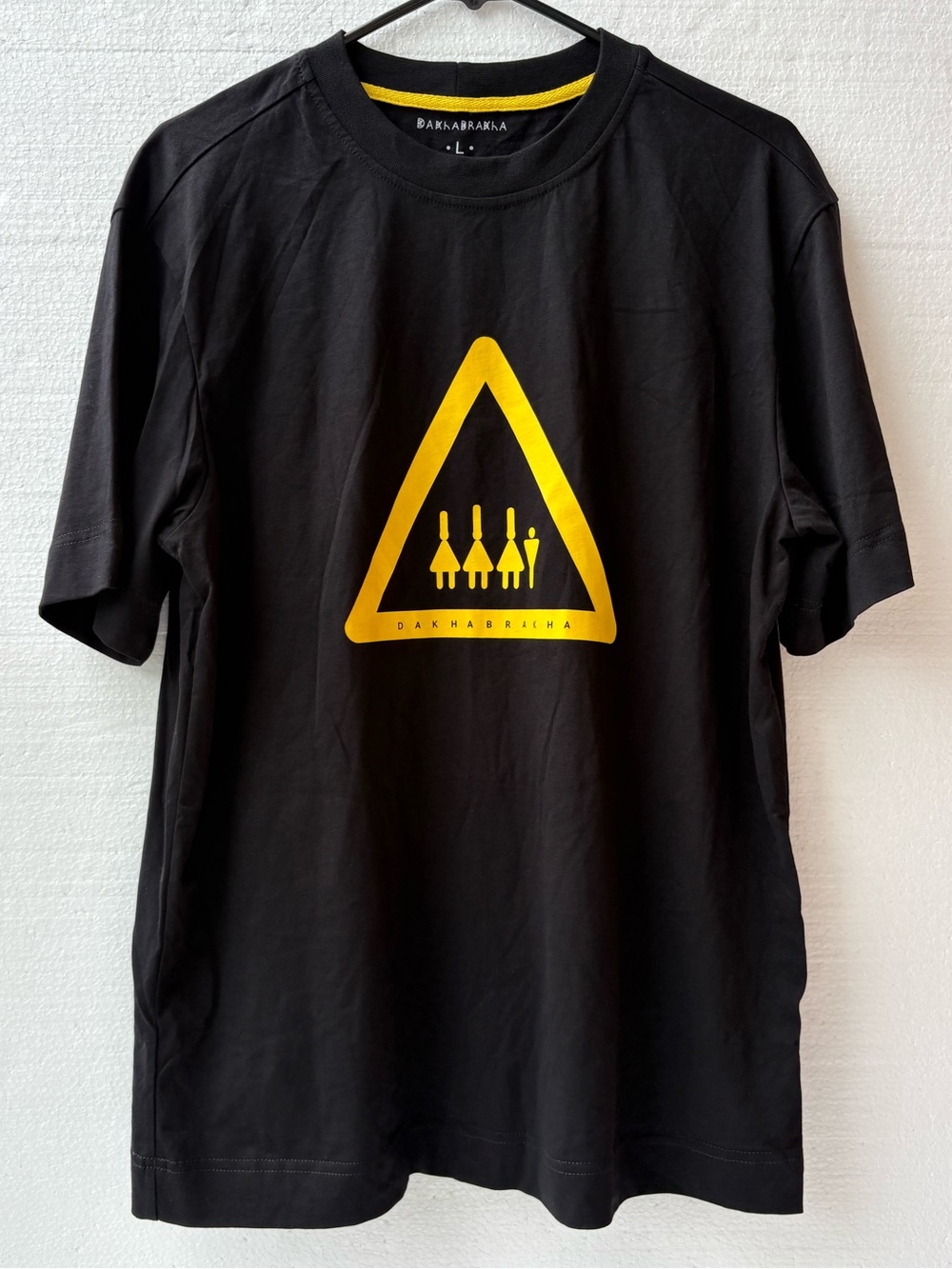 Dakhabrakha Graphic Band T Shirt Black Yellow Concert Tee Size L